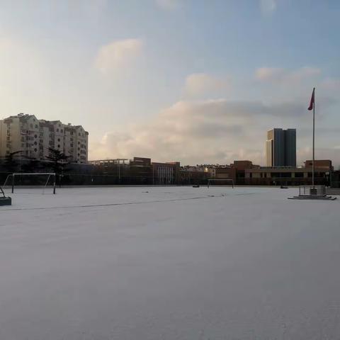 青岛第26中学浮山校区成功承办市南区体育与健康教学改革研讨会