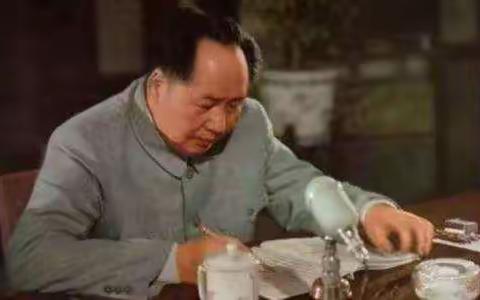 《中国农村的社会主义高潮》的按语