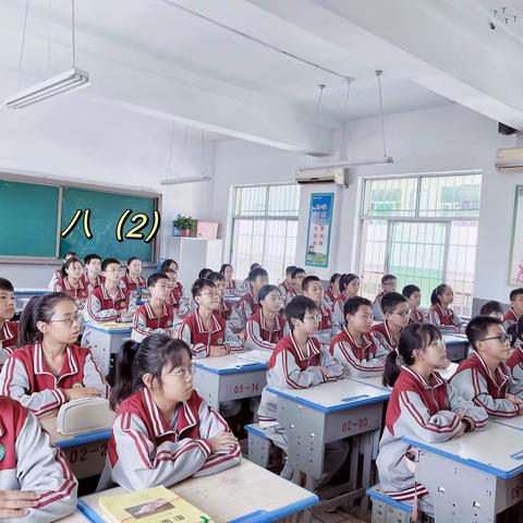 心似骄阳，眼中有光，我们所向披靡不退让——2024届2班班级风采纪实