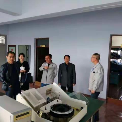 市局党组书记许建斌同志深入医疗器械生产经营企业开展检查调研