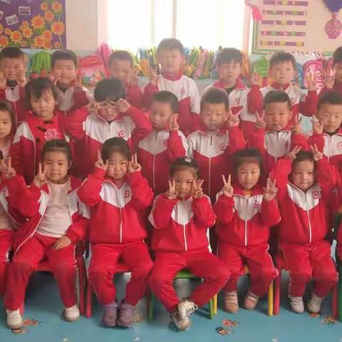 中二班宝贝们的第二周幼儿园生活记录