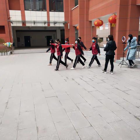 灾难磨砺精神  梦想聚集力量