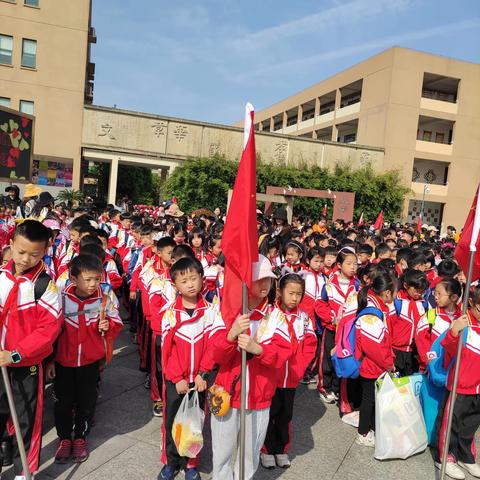 与春天相约，不负韶光一一百官小学二(7)班春游记