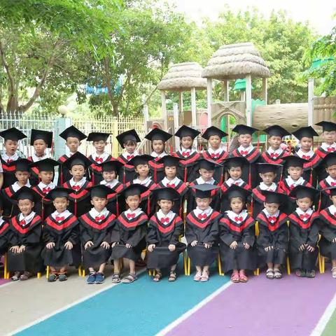 小哈佛幼儿园大大班:  走进小学，感悟成长——“幼小衔接”体验活动