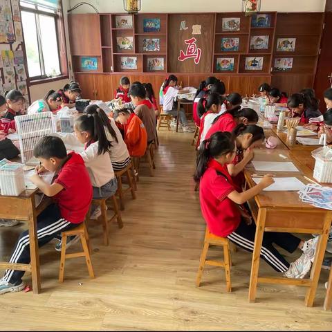 童心迎国庆 彩卷绘中华——太平小学儿童画社团喜迎国庆主题活动