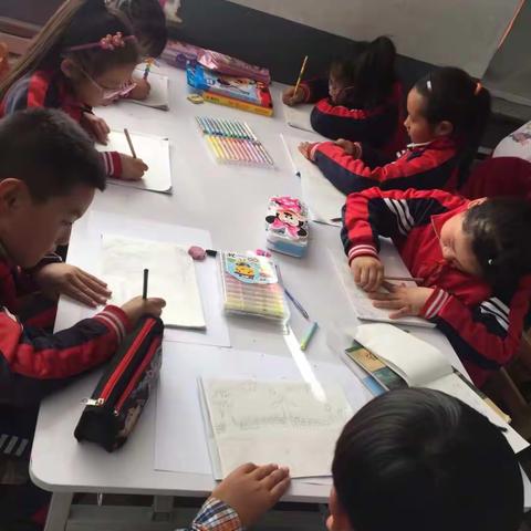 杏岭学校乡村少年宫暨童画世界社团活动纪实（2017-2018学年第二学期）