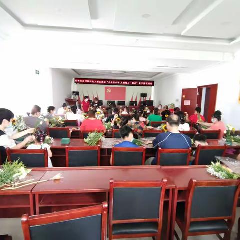 前朱各庄村新时代文明实践站“大手拉小手、文明路上一起走”亲子插花活动