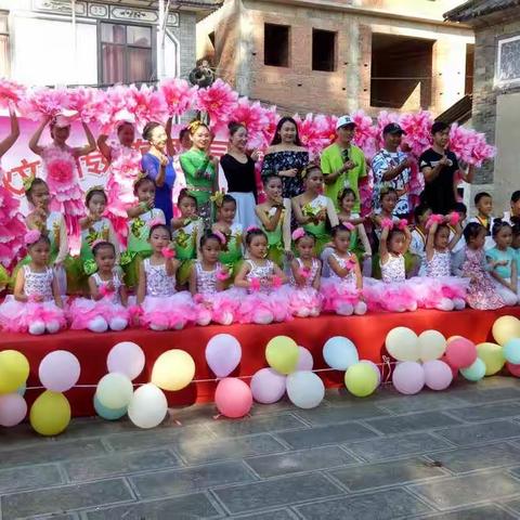 宸艺宝贝2⃣️0⃣️1⃣️9⃣️.8⃣️.1⃣️1⃣️第一届汇报展演