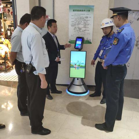 【 曲江城管支队督察大队】  国庆节日坚守岗位 提升文明执法树形象