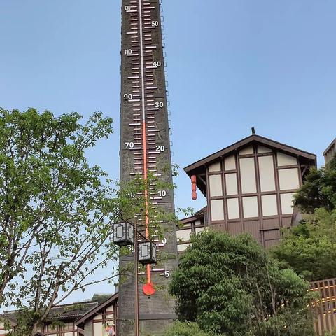 慢步磁器口老街