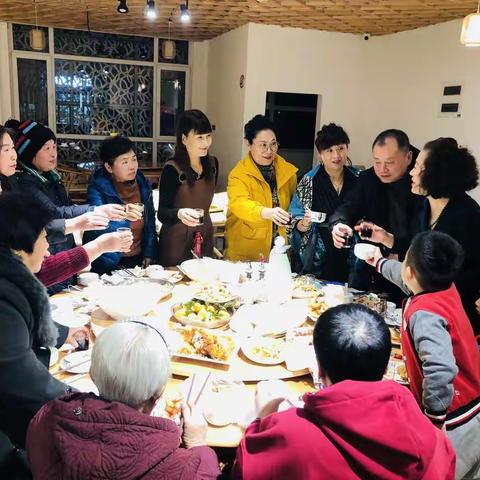 金域蓝湾小区物业、业主新年大联欢