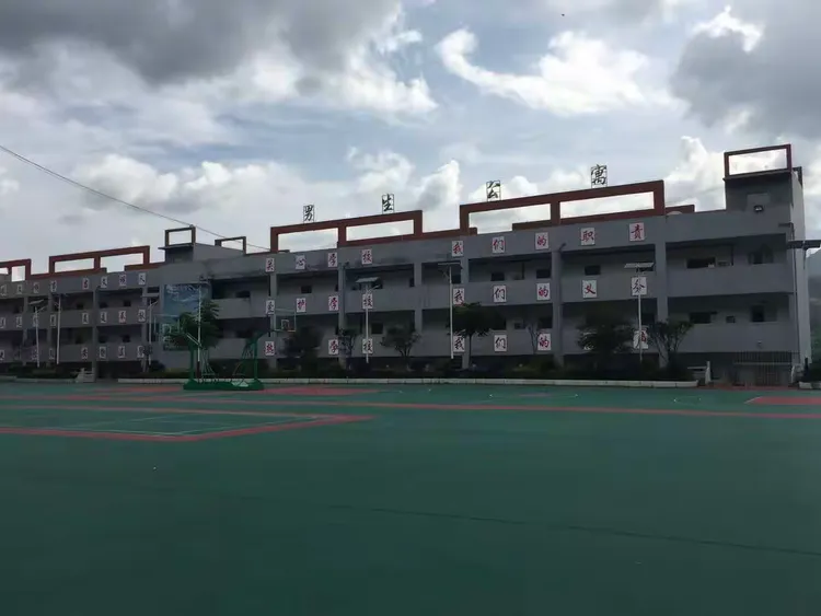 柏果镇土城中学的胜利果实