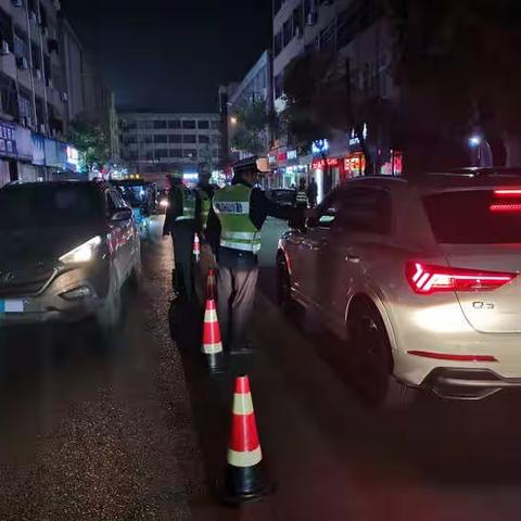 交警塘下中队深夜查酒驾，6名“醉猫”被抓