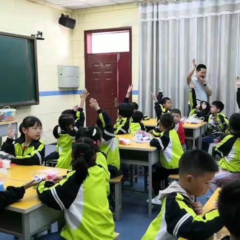 “美”跃眼前，“术”在课堂——息县第九小学综合学科教研活动