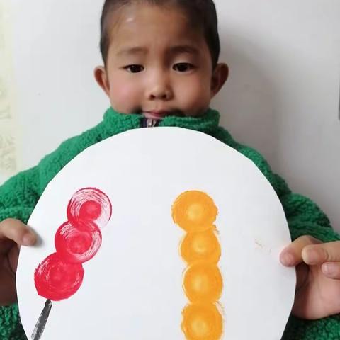 迎春亭中心幼儿园小二班——快乐的冬天