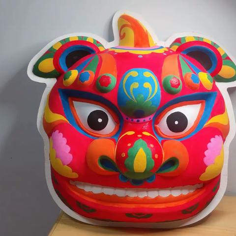 手绘狮子头面具