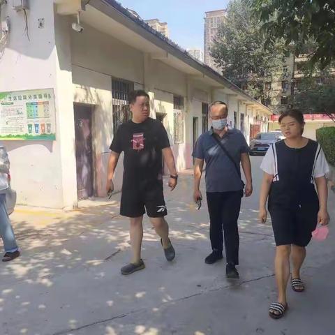 除隐患，保安全！胡家庙街道安全检查周末“不打烊”