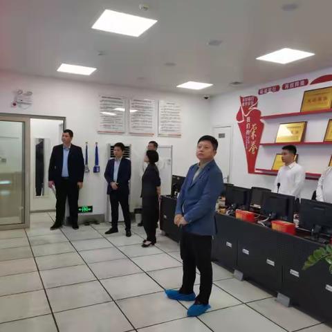 南宁分行何宁斌行长带队开展五一节前安全大检查