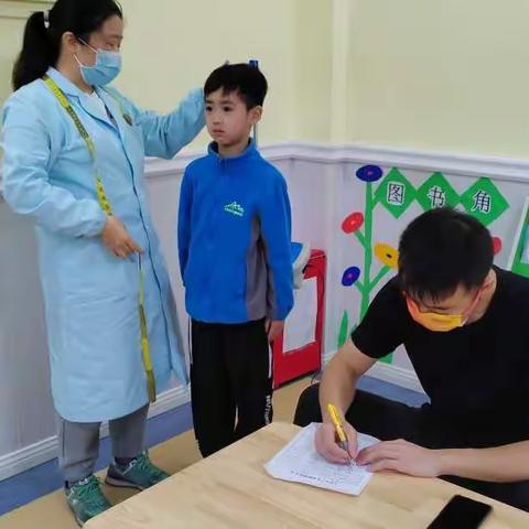 健康体检    快乐成长   ！益加益幼儿园大四班体检活动