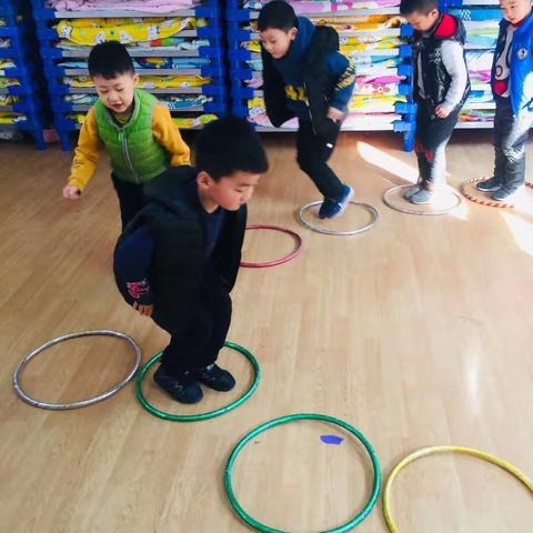 秦都品格幼教中心大一班—-快乐跳一跳