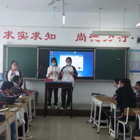 八年四班唱响青春小型音乐会