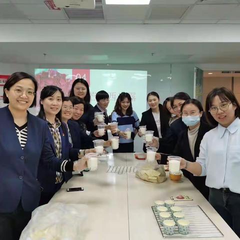 浓情五月天，感恩母亲节