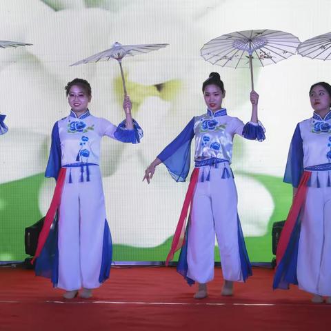 青铜峡市职教中心“百年圆梦  幸福启航”三八国际劳动妇女节庆祝活动