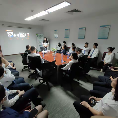 “缓解压力，激发活力”岗厦社区工联会职工心理减压活动
