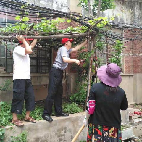 党建引领  退伍老兵不褪“色”    -------济源路街道中安街社区庆“八一”退伍军人座谈会