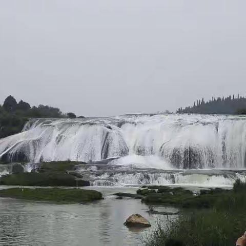 壮观的黄果树瀑布