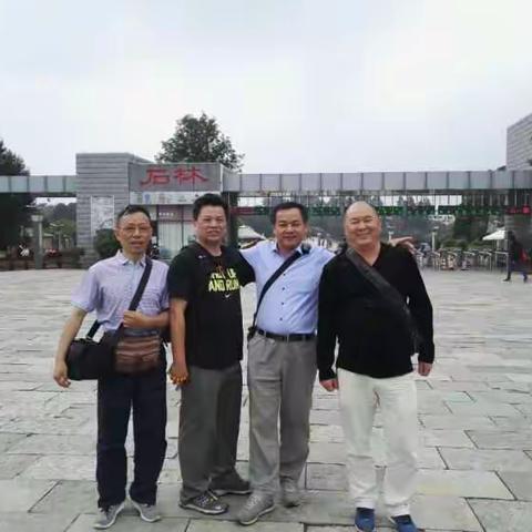 自由行之第四天昆明。。。。石林