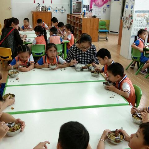 聚焦膳食  吃出健康