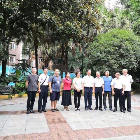 中国工商银行总行领导赴荷花池街道城隍庙社区金华公寓小区调研党建引领 院落发展治理工作