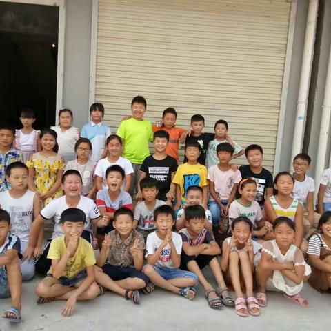 博学教育育博学人才，四方学子展四方风采