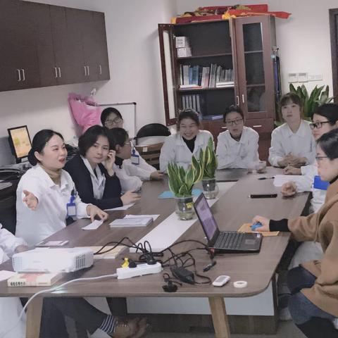 生命在于运动，创作在于拓展思维，比赛在于联络大家的感情，年度PPT大赛即将开始咯