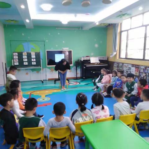家长进课堂、携手共成长——海口市滨涯幼儿园金盘第二分园（大一班）