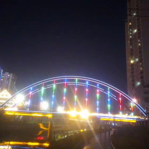 七律·西河漫步