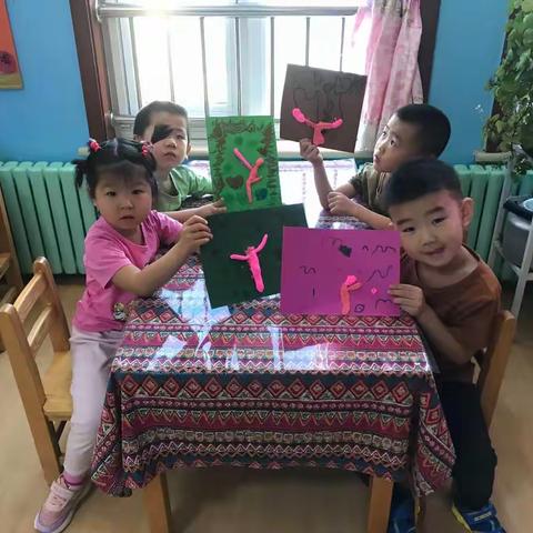 正蓝旗呼斯楞幼儿园苗苗19班感恩节活动