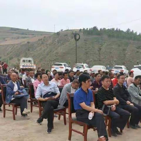 定边县教育和体育局精准扶贫“三送”活动，助力脱贫攻坚