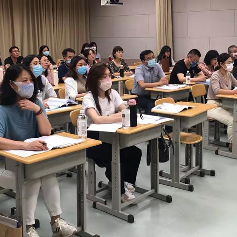 “百舸争流展风采 齐头并进竞芳华”——烟台市高中美术学科举行教学大比武活动