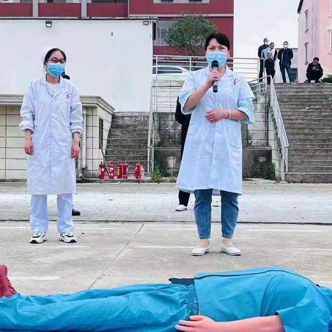 守护生命 “救”在身边                         八里湖卫生院到八里湖实验中学开展心肺复苏培训简报