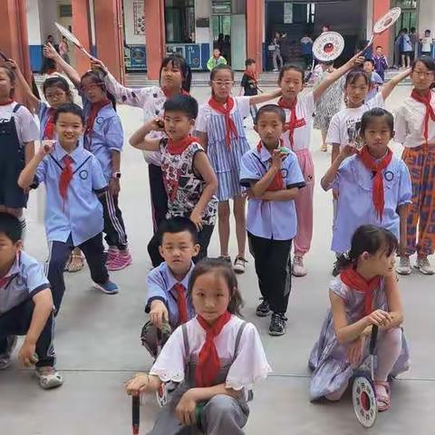 【柔出自信，展出风采】——祁县第四小学柔力球社团