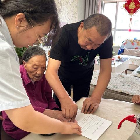 工商银行乌鲁木齐幸福路支行：上门服务暖人心，金融便民“零距离”