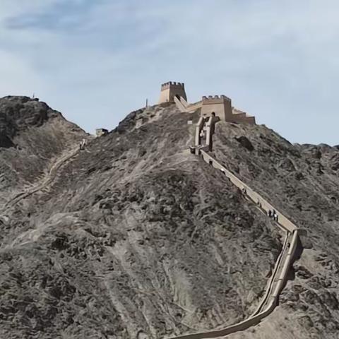 甘青之旅第三天 嘉峪关--悬壁长城--大地之子--敦煌夜市