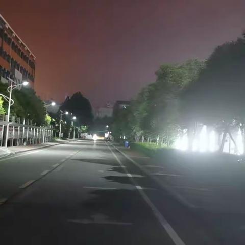 兰陵一中，保卫处  朱三    星星   封校之作，思家人