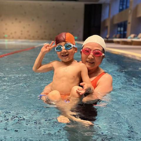 快乐的游泳🏊‍♀️运动