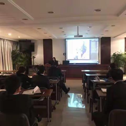 平泉支行开展“知规章、明禁令、抓整改、防风险”渠道运营条线违规整治合规年活动