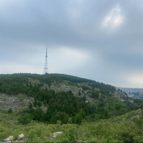 翻山越岭来朗诵