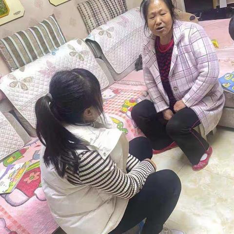 骊山童梦幼儿园扶贫活动