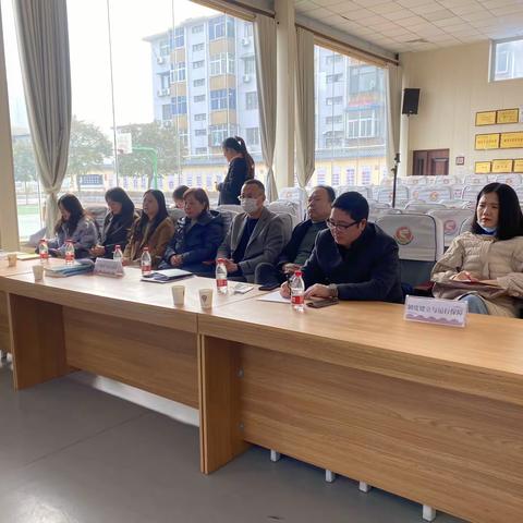 信息技术能力提升工程2.0整校推进专家进校指导活动